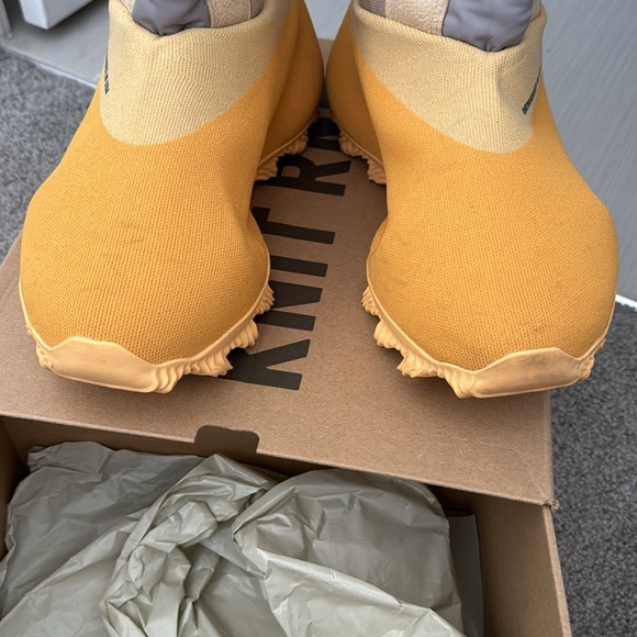 Yeezy Knit Runner Boot 'Sulfur' - Picture 16 of 16